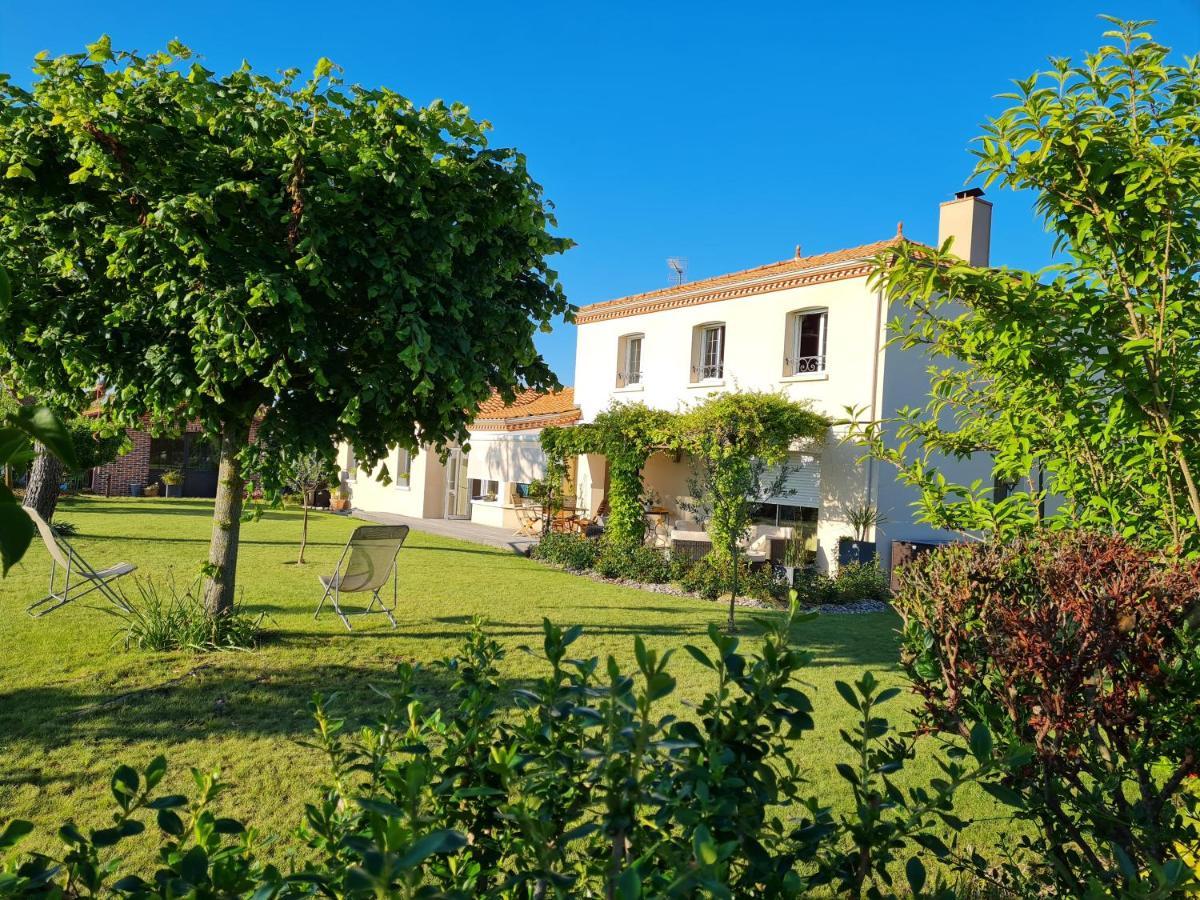 Entre Loire Et Vignobles Bed and Breakfast Liré Εξωτερικό φωτογραφία